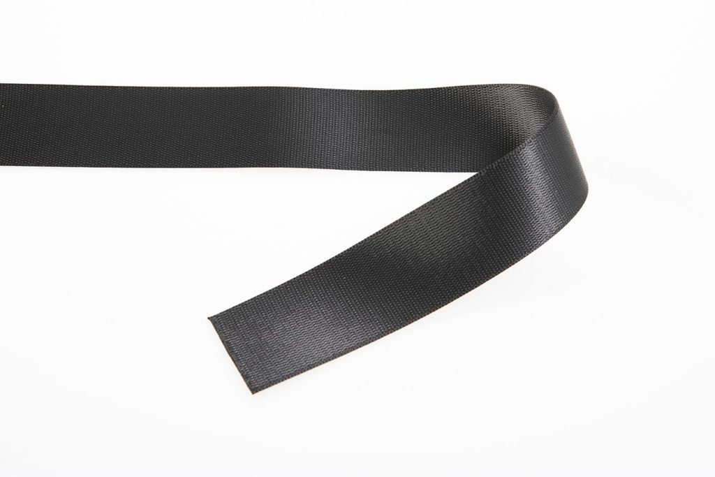 zwarte-autogordel-zonder-structuur